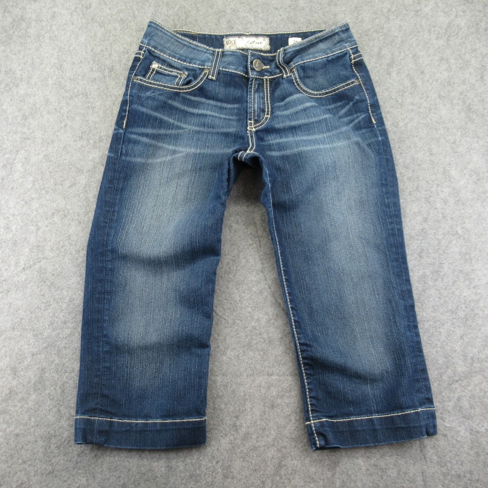 BKE Buckle Womens Culture Capri‎ Jean Size 28 (Measures 30x19)